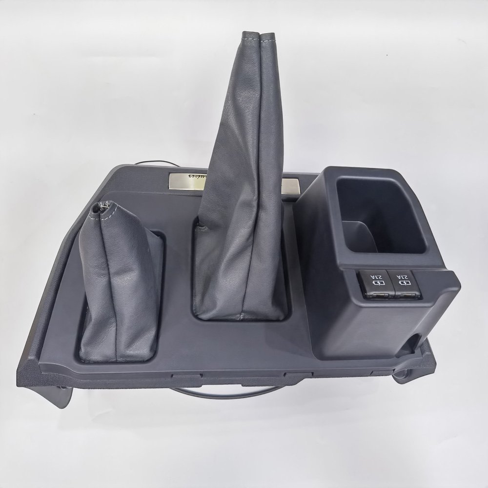 For Toyota Land Cruiser LC70 Picku LC75 Gear Leather Cases LC76Cup Holder LC79 FJ70 FJ79 Car Center Console Storage Box with USB