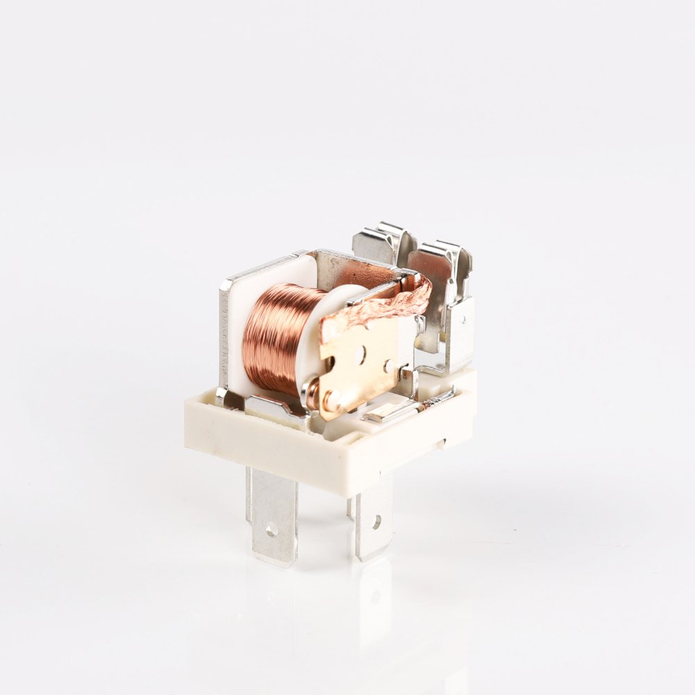 Factory Price 12V SPST 30A Auto Relay with Fuse 4 Pin Metal Bracket for Car Window