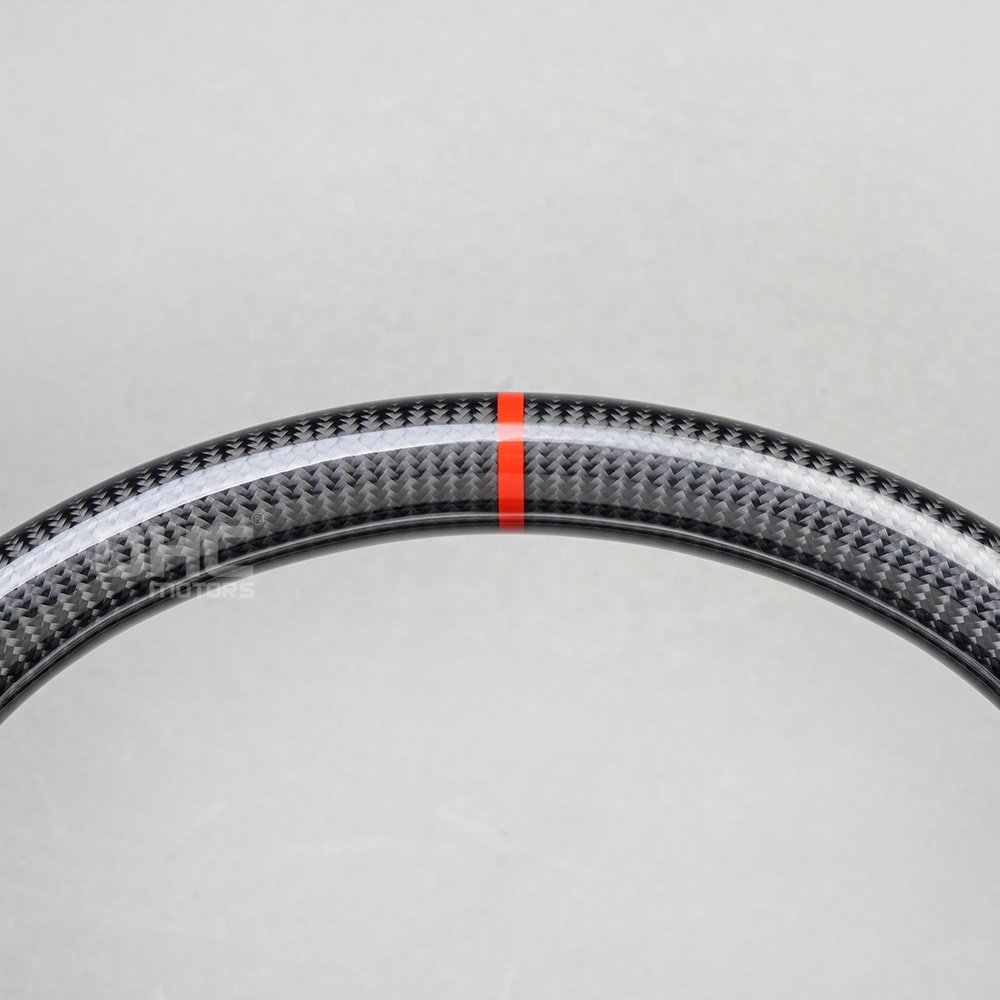 US In Stock Carbon Fiber Steering Wheel For 2020 2021 2022 Land Rover Defender Steering Wheel With Paddle Holes