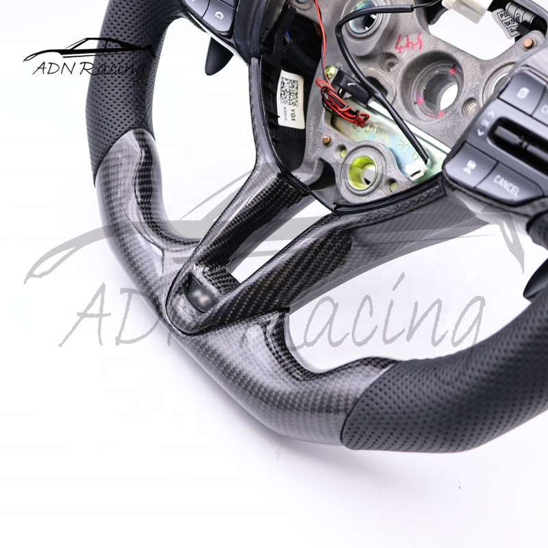 Customized Carbon Fiber OEM Steering Wheel For Hyundai Elantra 2022+