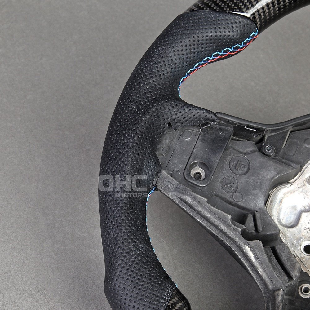US IN STOCK Carbon Fiber Steering Wheel For Bmw M5 5 Series G G31 G30 G38 Steering Wheel 2018 2019 2021 2023 With Paddle Holes