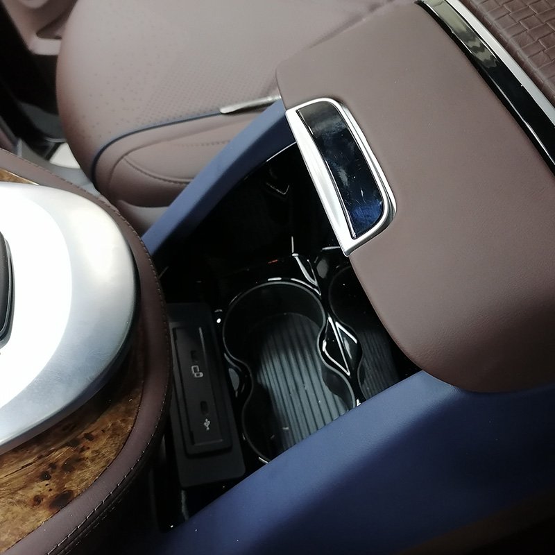 Hot Sale Armrest Console Large Storage Armrest Box with and Without Fridge for Vclass W447 VITO V250 v Class