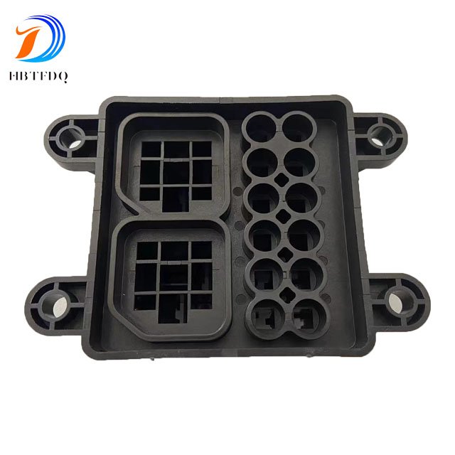 12V Fuse and Relay Box Block 6 Slots Universal ATC/ATO Blade Fuse Holder Box for Boat Marine RV Automotive Car