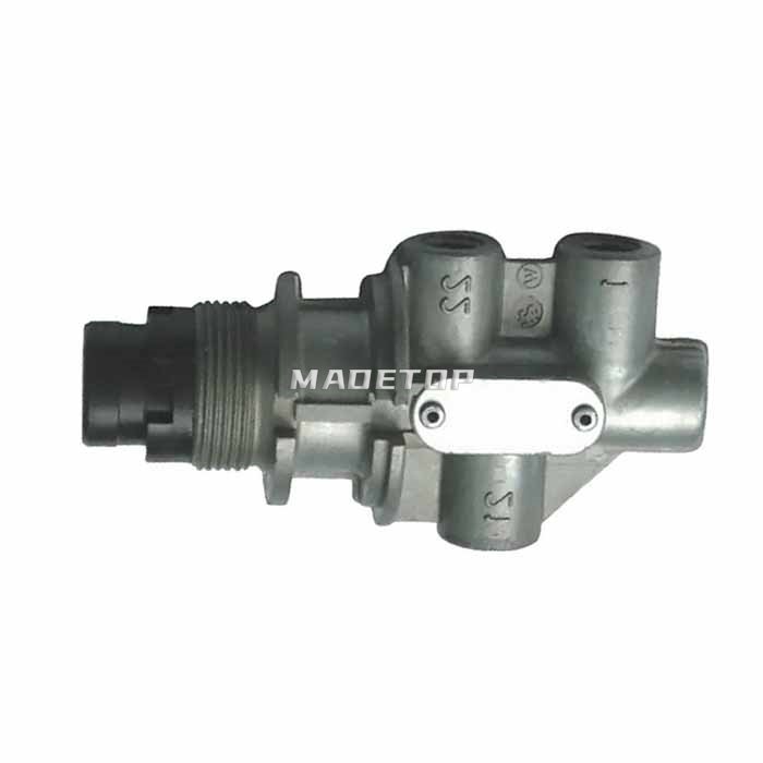 Madetop Factory Price Truck Parts Spare Part Relay Valve 4630370010 A0019979136 A0019977936 for Mercedes