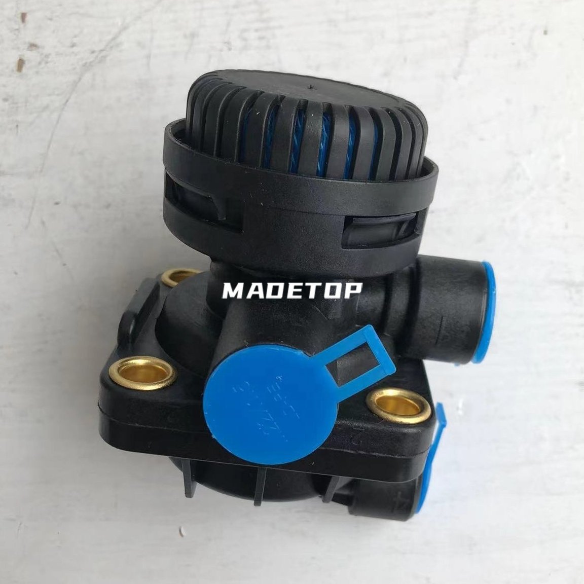 Madetop Factory Wholesale Truck Parts Air Brake Valve Relay Valve 9730060030 9730060020 1518267 for MAN TGA TGX TGL TGM