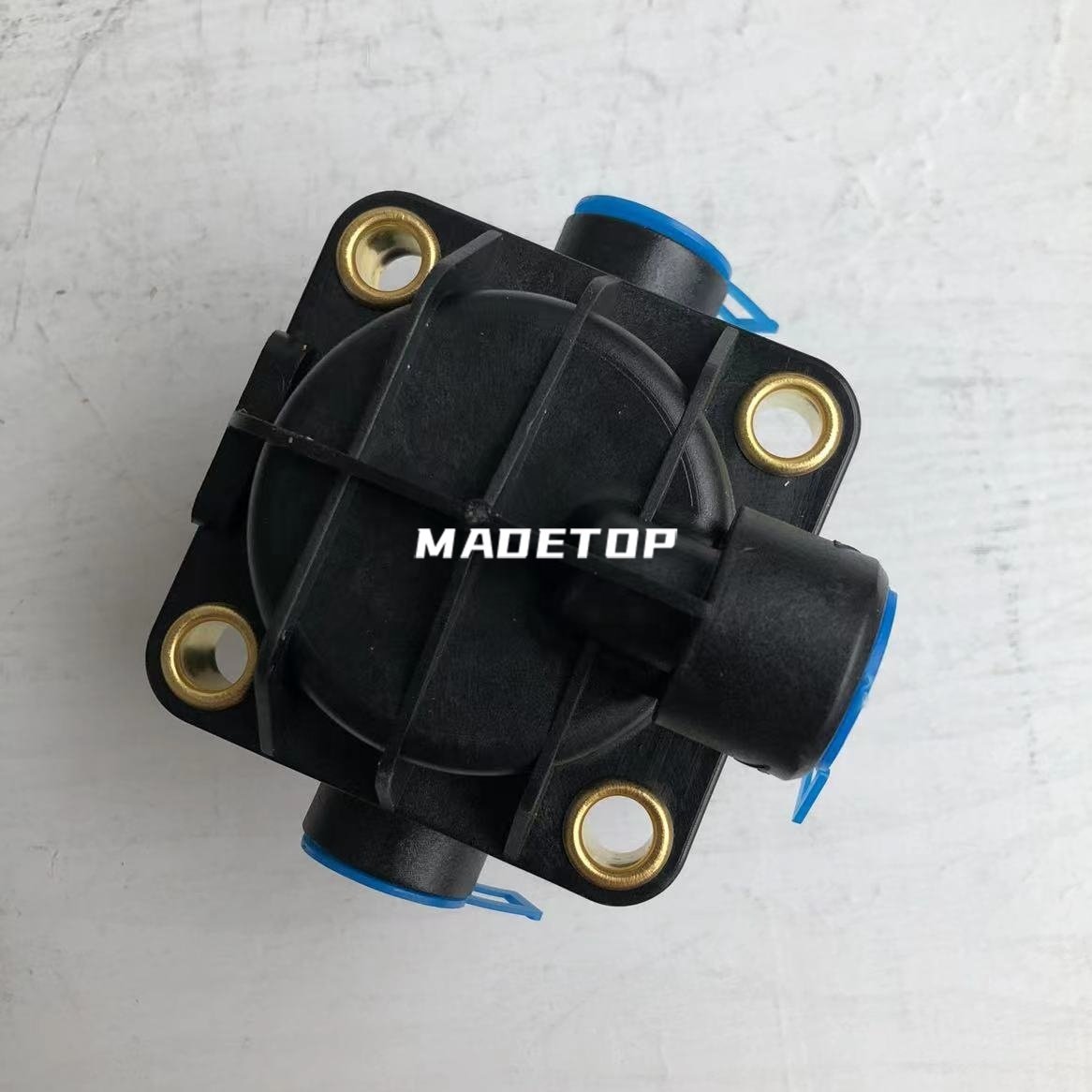 Madetop Factory Wholesale Truck Parts Air Brake Valve Relay Valve 9730060030 9730060020 1518267 for MAN TGA TGX TGL TGM