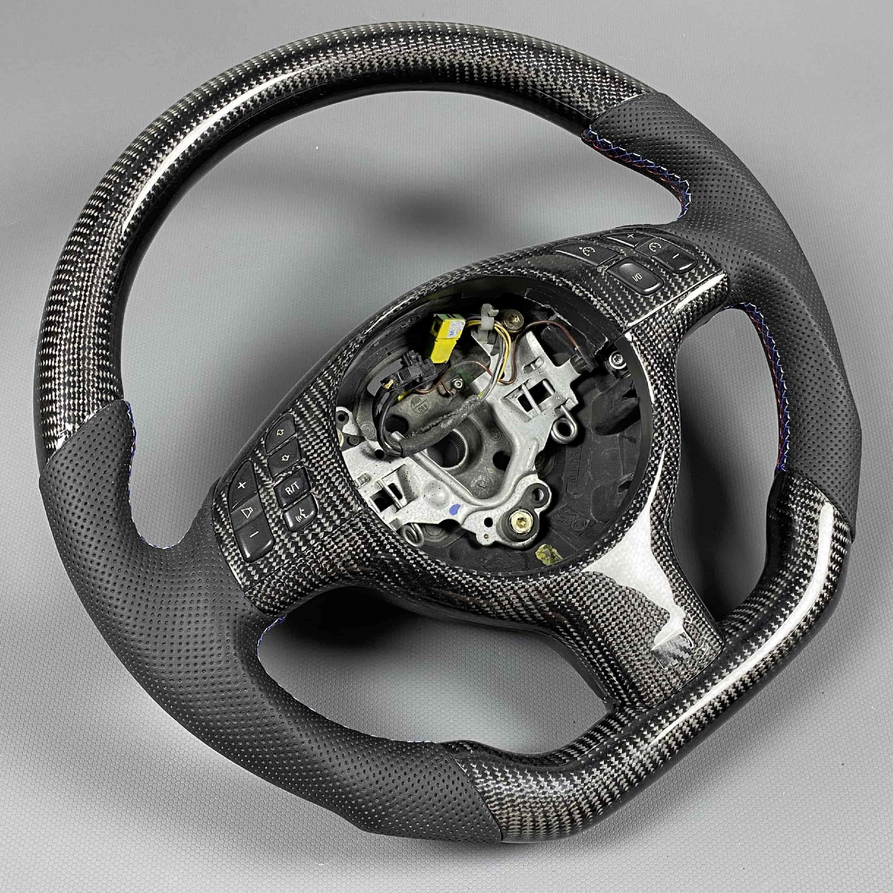 Handmade leather carbon fiber customized car steering wheel for BMW M3 E46 E39 E53 330ci 325i with LED display screen