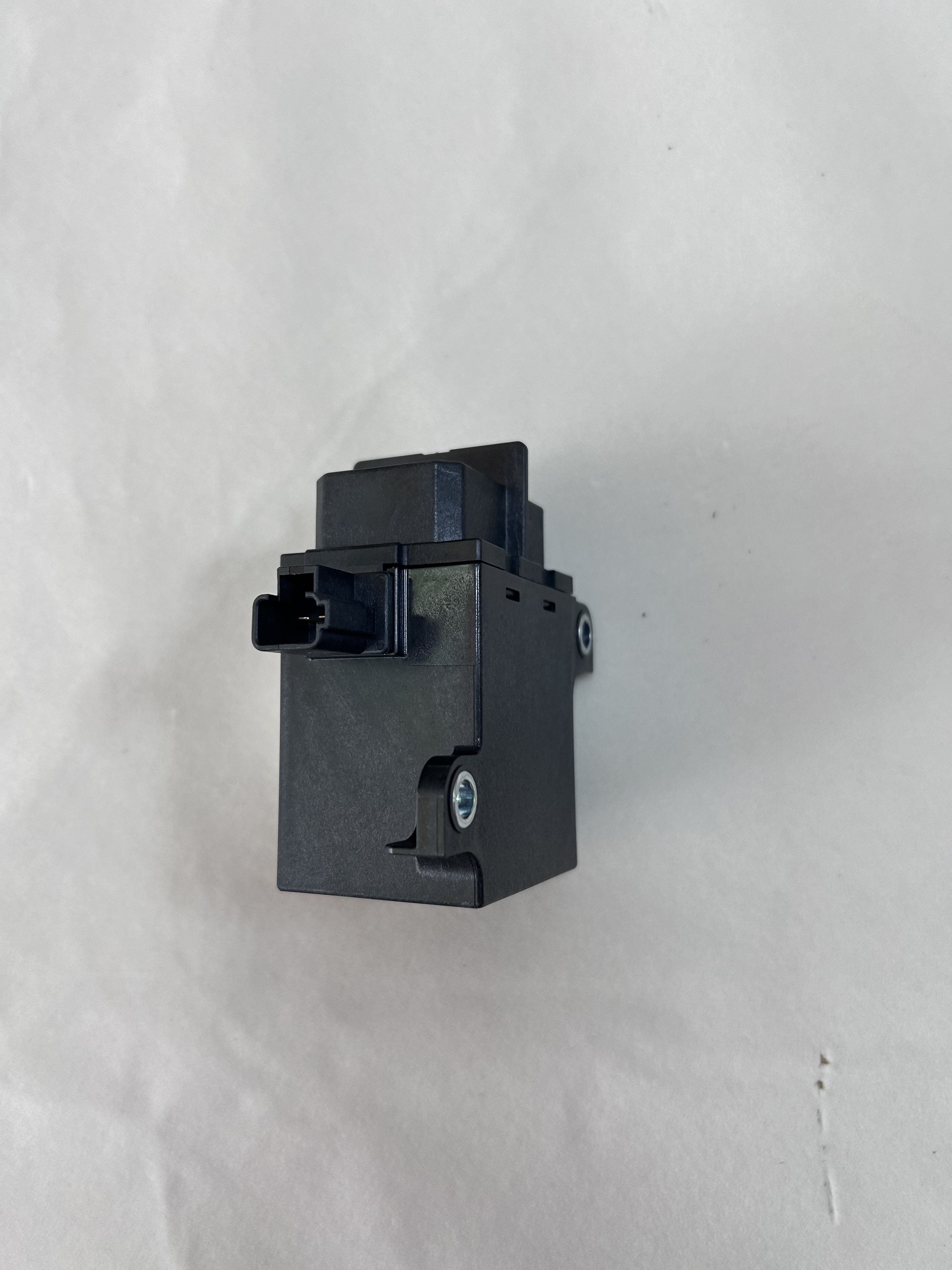 New Arrival Auto Spare Parts AEVF94012 Relay