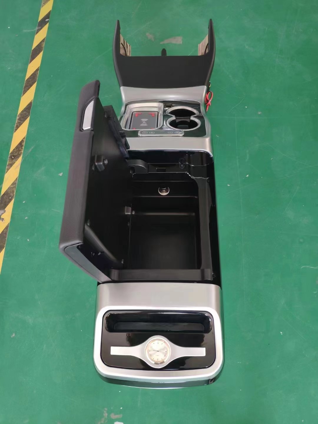 2022 G Class Auto Parts Electric Seat With Armrest Box Storage Box Car Seat Auto Seat for G500 Gw463