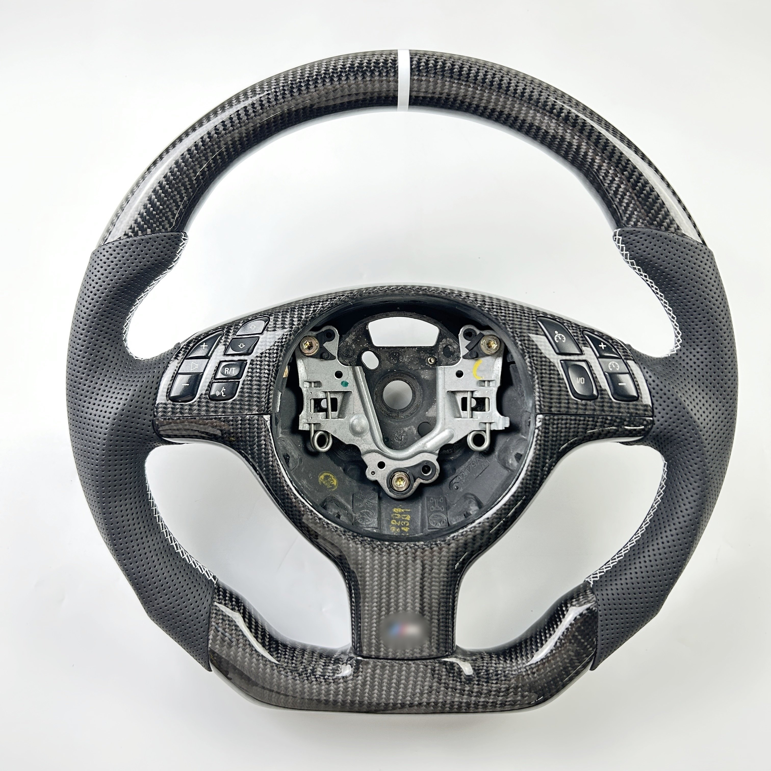 High quality automotive carbon fiber accessories for the BMW E46 E39 M3 100% carbon fiber steering wheel