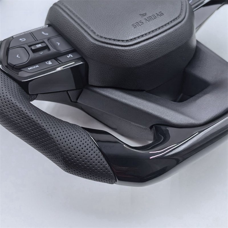 Hot Sale Carbon Fiber Steering Wheel For Toyota Land Cruiser LC200 2022 LC300 Customize Steering Wheel Car Accessories