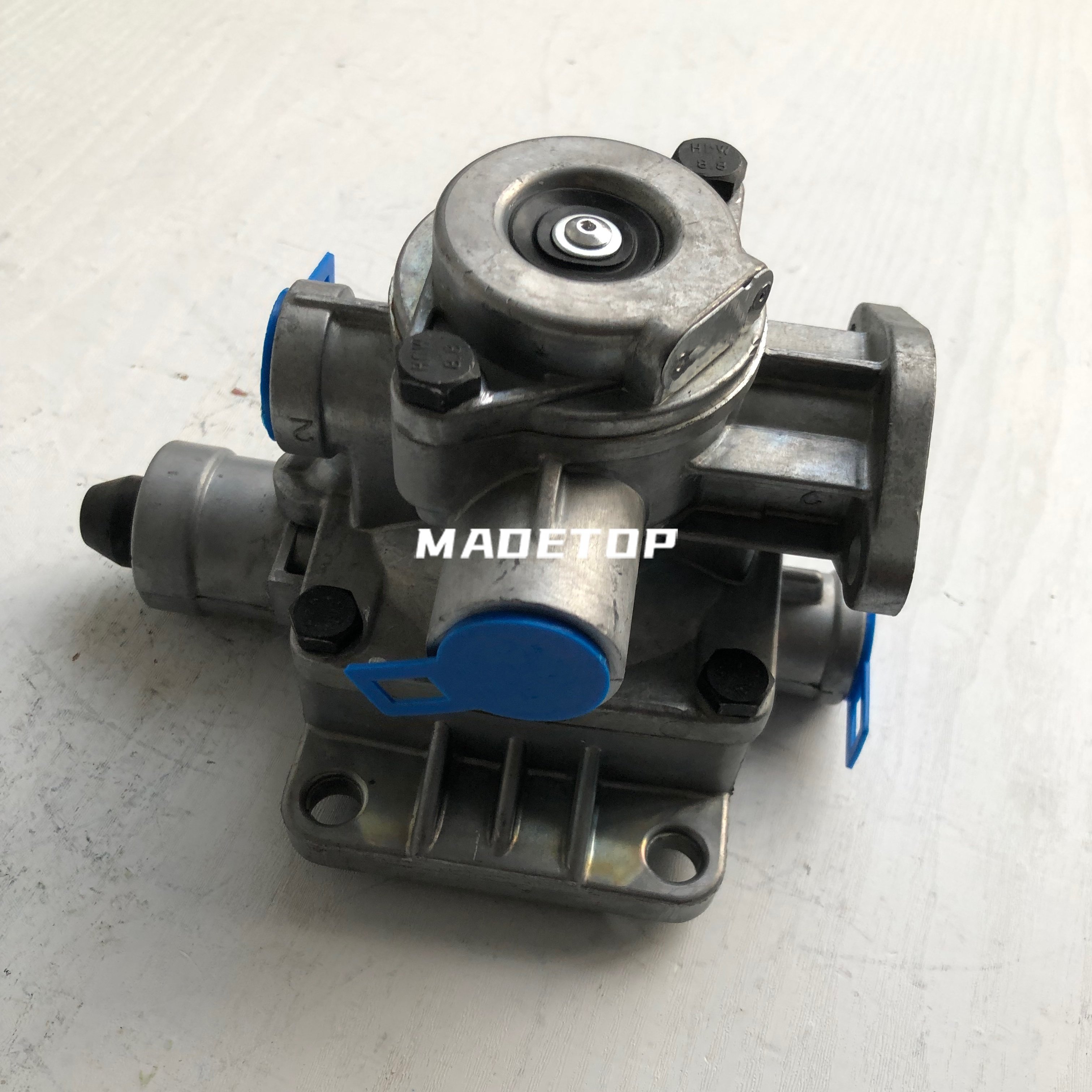 Madetop Factory Wholesale Truck Parts Air Brake Valve Africa 9710021500 Emergency Relay Valve for MAN TGA Auto Parts 3570408