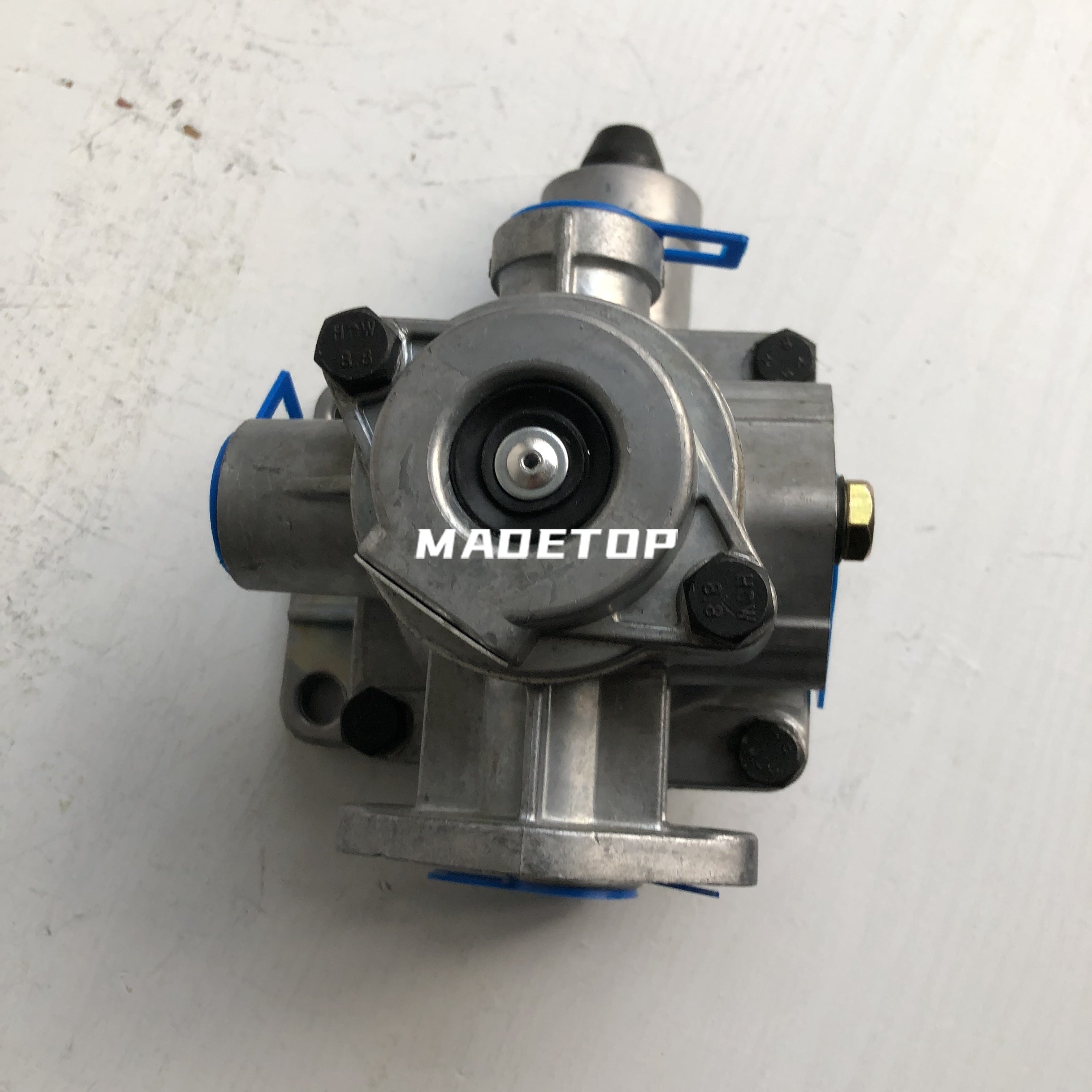 Madetop Factory Wholesale Truck Parts Air Brake Valve Africa 9710021500 Emergency Relay Valve for MAN TGA Auto Parts 3570408