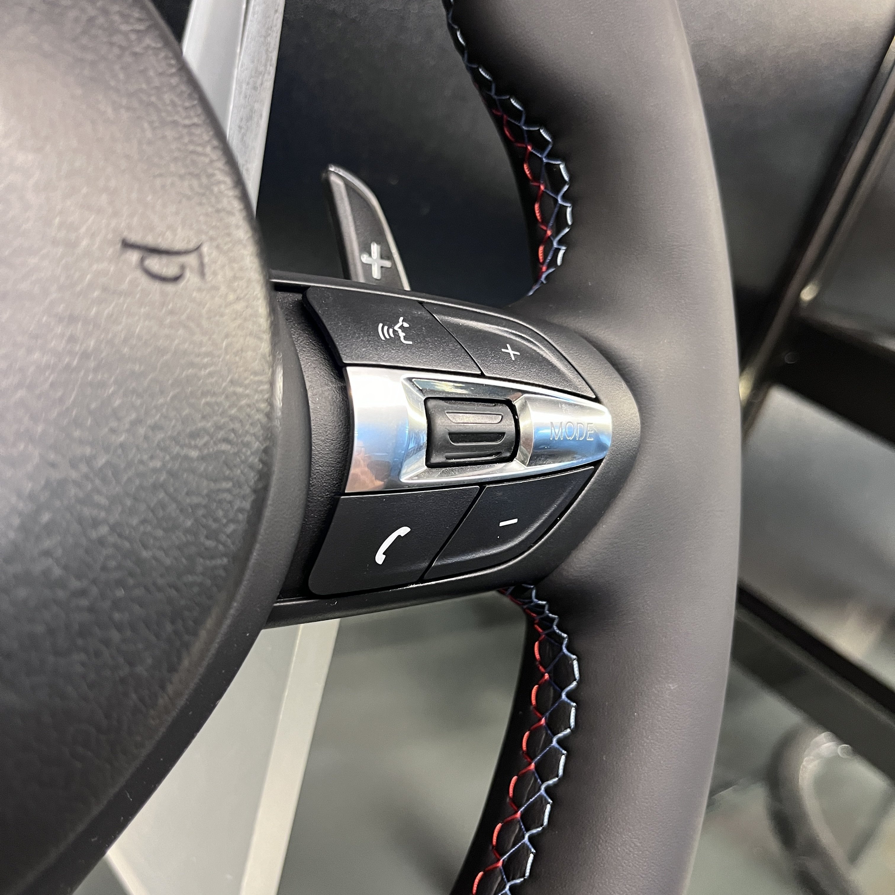 Leather Steering Wheel For BMW F10 F22 F30 F34 F82 E70 E90 M1 M2 M3 M4 M5 Auto Parts Customized Steering Wheel