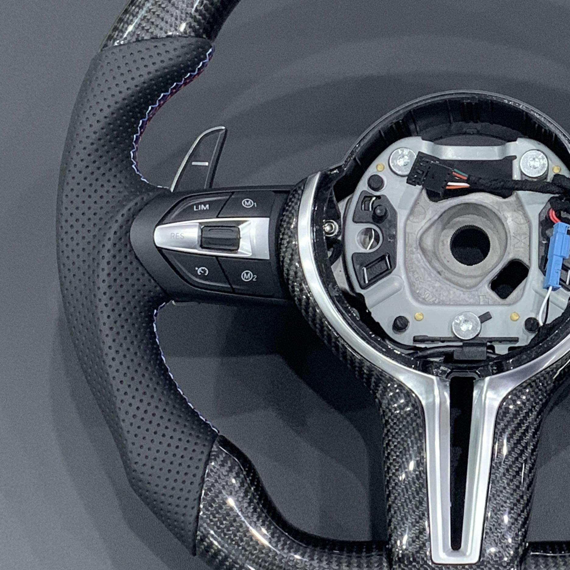 Upgrade F30 F10 F32 E60 E46 E90 X5 E70 M3 M4 M5 M6 F90 F80 F82 F87 Carbon Fiber Steering Wheel for BMW with Paddle