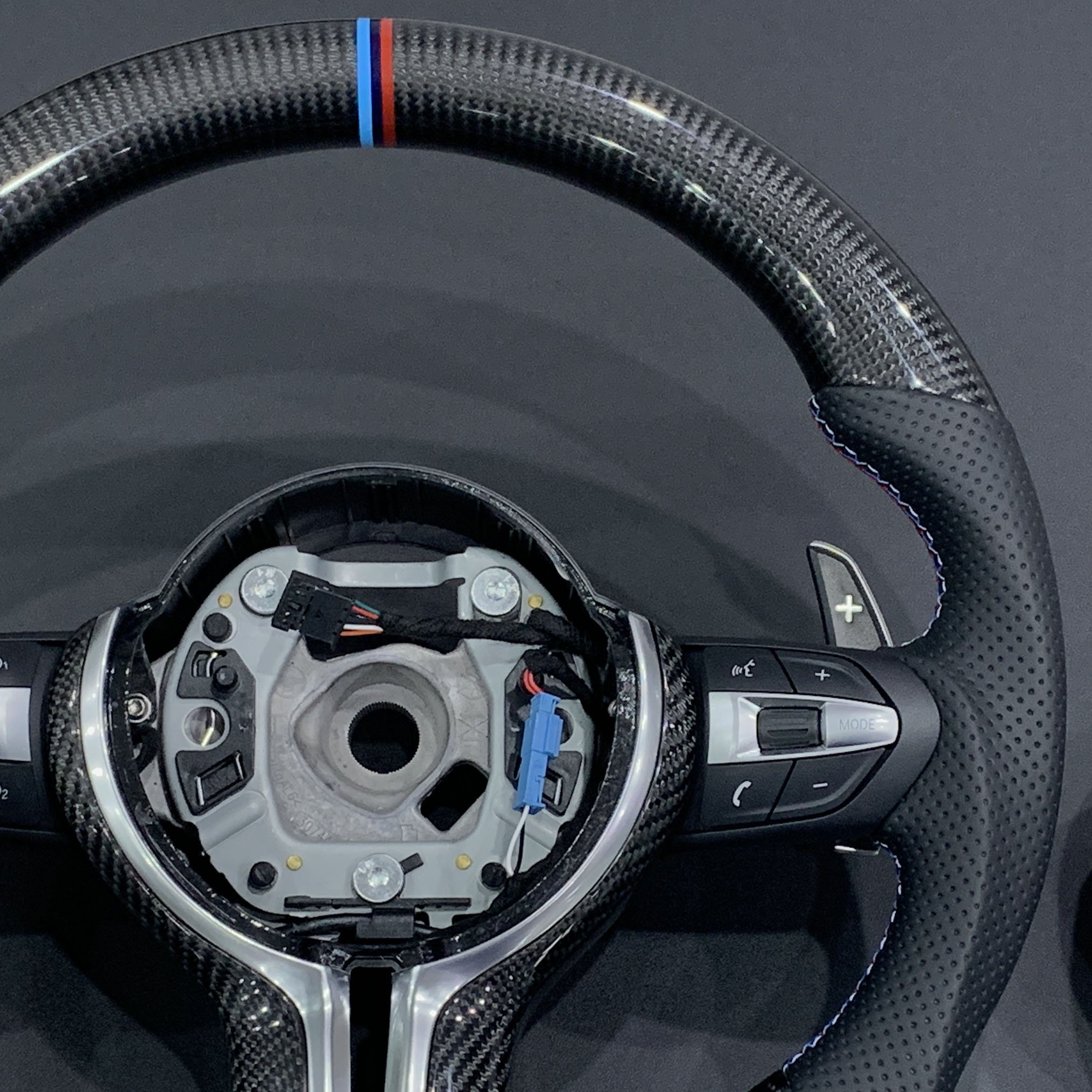 Upgrade F30 F10 F32 E60 E46 E90 X5 E70 M3 M4 M5 M6 F90 F80 F82 F87 Carbon Fiber Steering Wheel for BMW with Paddle