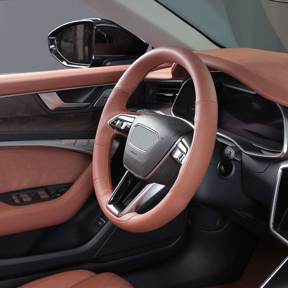Hand sewn car steering wheel made of antibacterial leather material Customizable for all models including Hyundai Nissan Ford