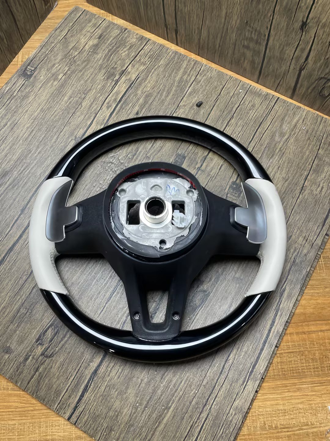 Custom Leather Car Steering Wheel Fit For Mercedes Benz W204 W205 W211 Amg Gt Gle Cla Carbon Fiber Steering Wheel
