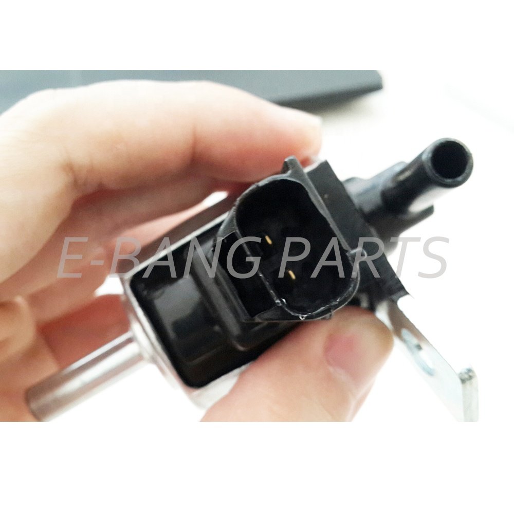 Truck Parts--Solenoid Valve VF-299 MK420596