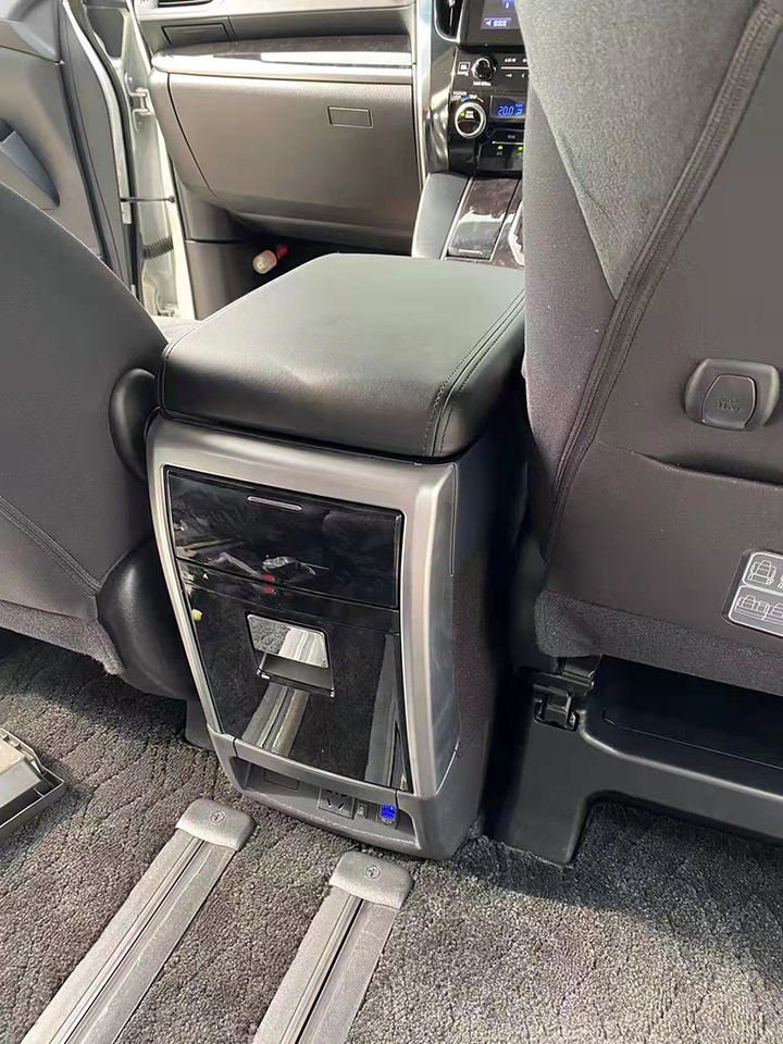 Hot Selling High Quality Multifunctional Armrest Box Storage Box for Alphard Vellfire 30