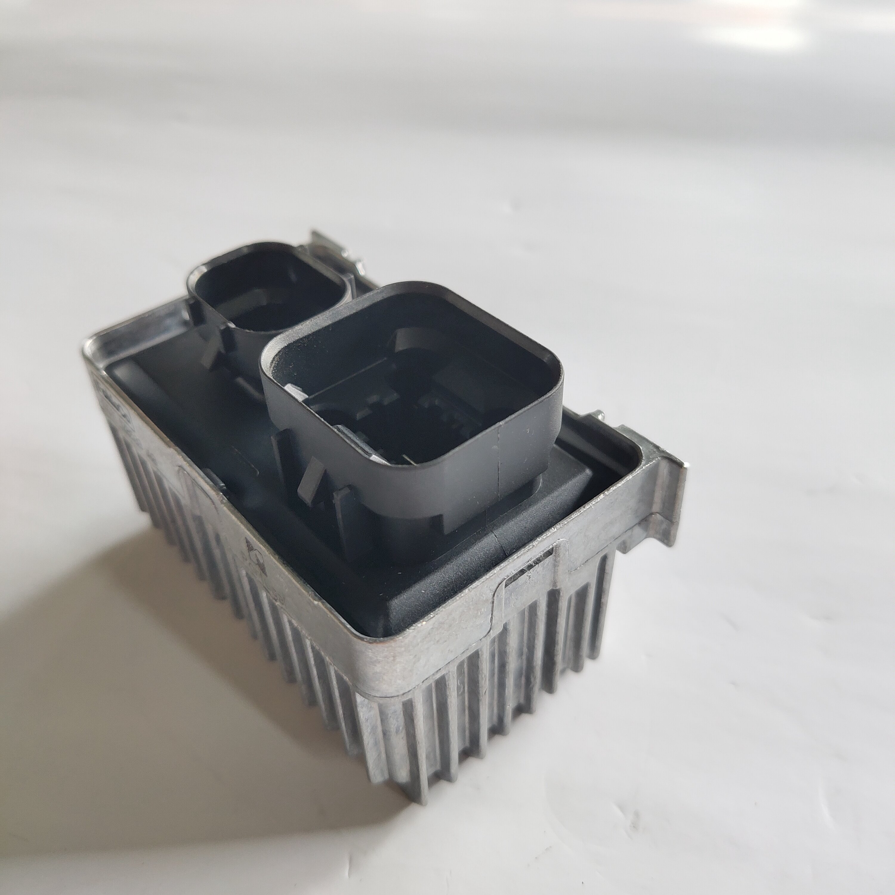 Genuine Glow Plug Relay Control Module for FO-RD RANGER T6 Tran-sit 2.2 1719477 CC1112B533AB AB3912B686AB