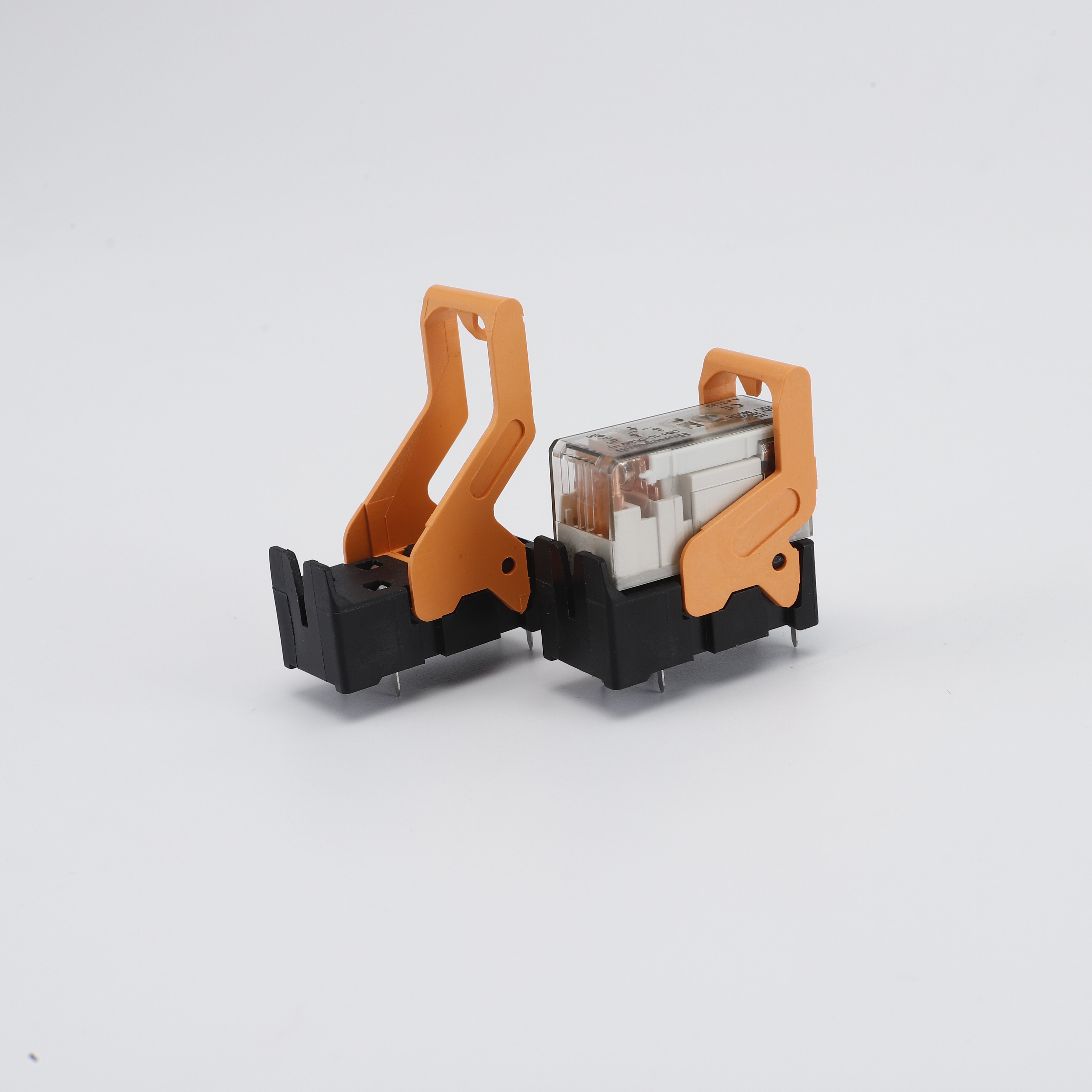 High Quality 5Pin Small Relay Orange Snap-on Relay Socket Slim Relay