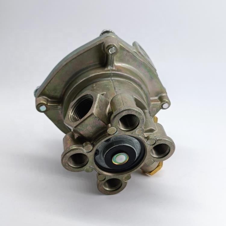 Hot Sale Relay Emergency Valve for Heavy Duty AMERICA Truck Trailer Spare Parts OE 110200 Sealco Style