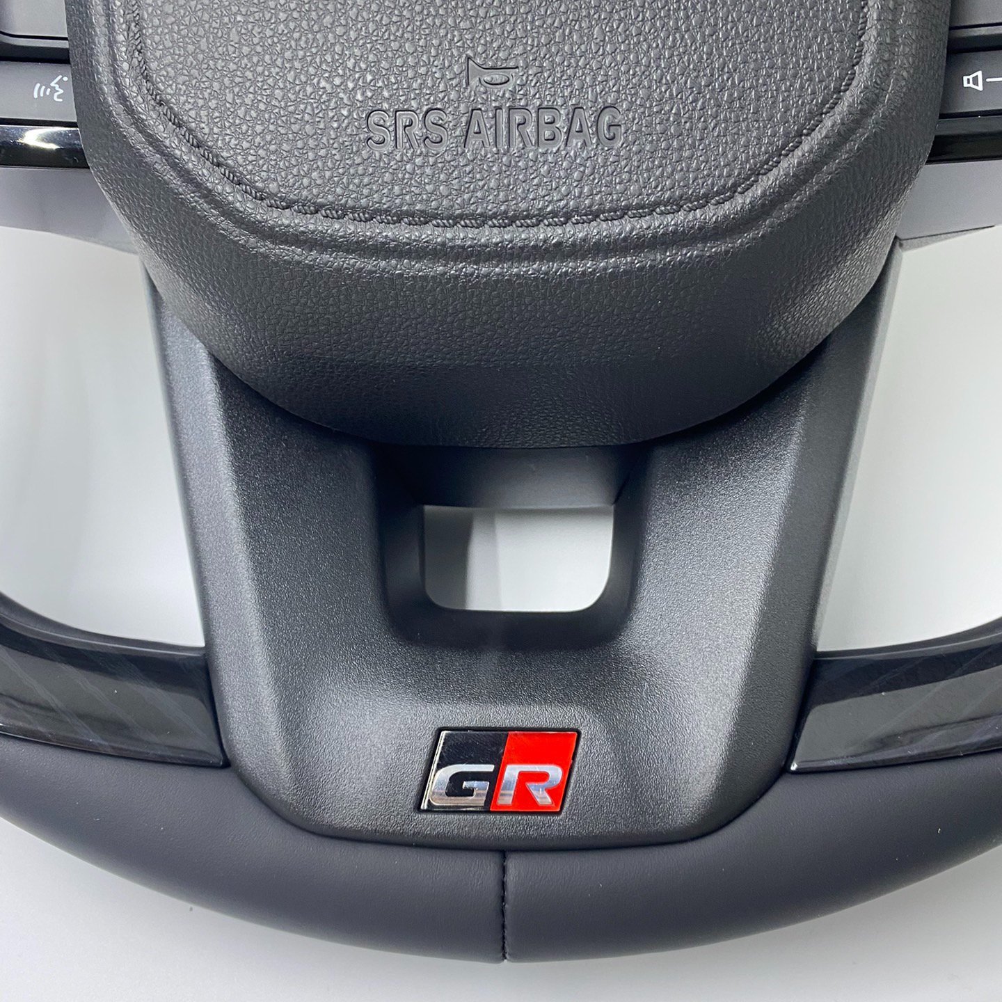 High Quality Auto Parts Car Steering Wheel For TOYOTA Leuxs LC300 2008 2009 2010 2011 2012