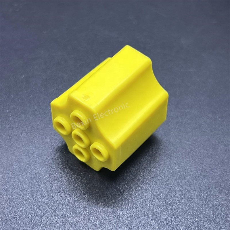 DJJ7051B-6.3-21 5pin Ceramic Material Auto Relay Socket Auto Relay Socket