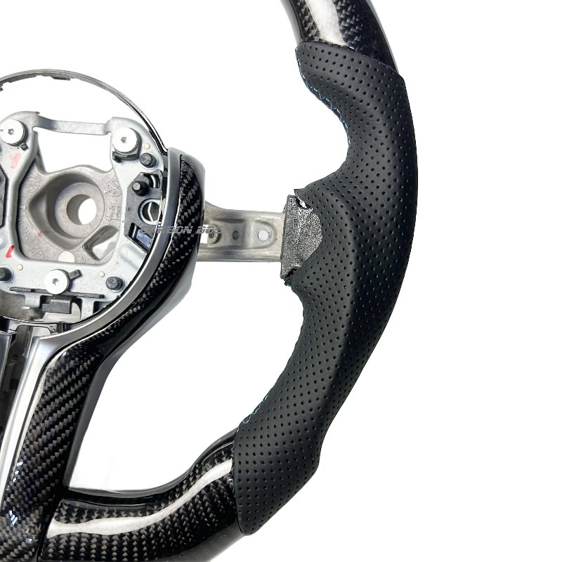 Factory upgraded sports style real carbon fiber steering wheel For BMW F22 20 F35 31 30 F10 18 F80 M3M4M5M6 car steering wheel