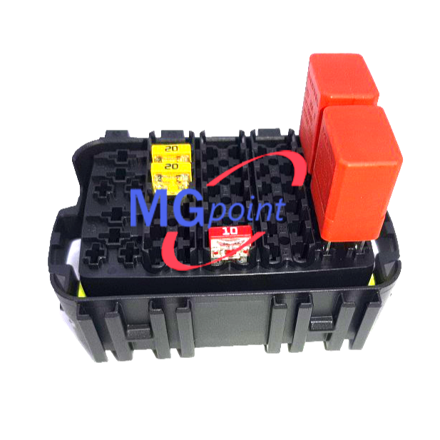 Best Sale Made in Italy Auto Relay Box Foot Print Wp Module 18 Minival + 4 Microrelay with 4 Pin Car Truck