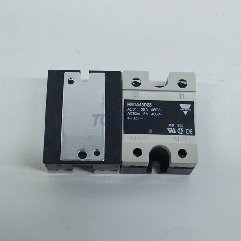 100% New and Original Switzerland Carlo Gavazzi RM1A48D25 SSR Solid State Relay