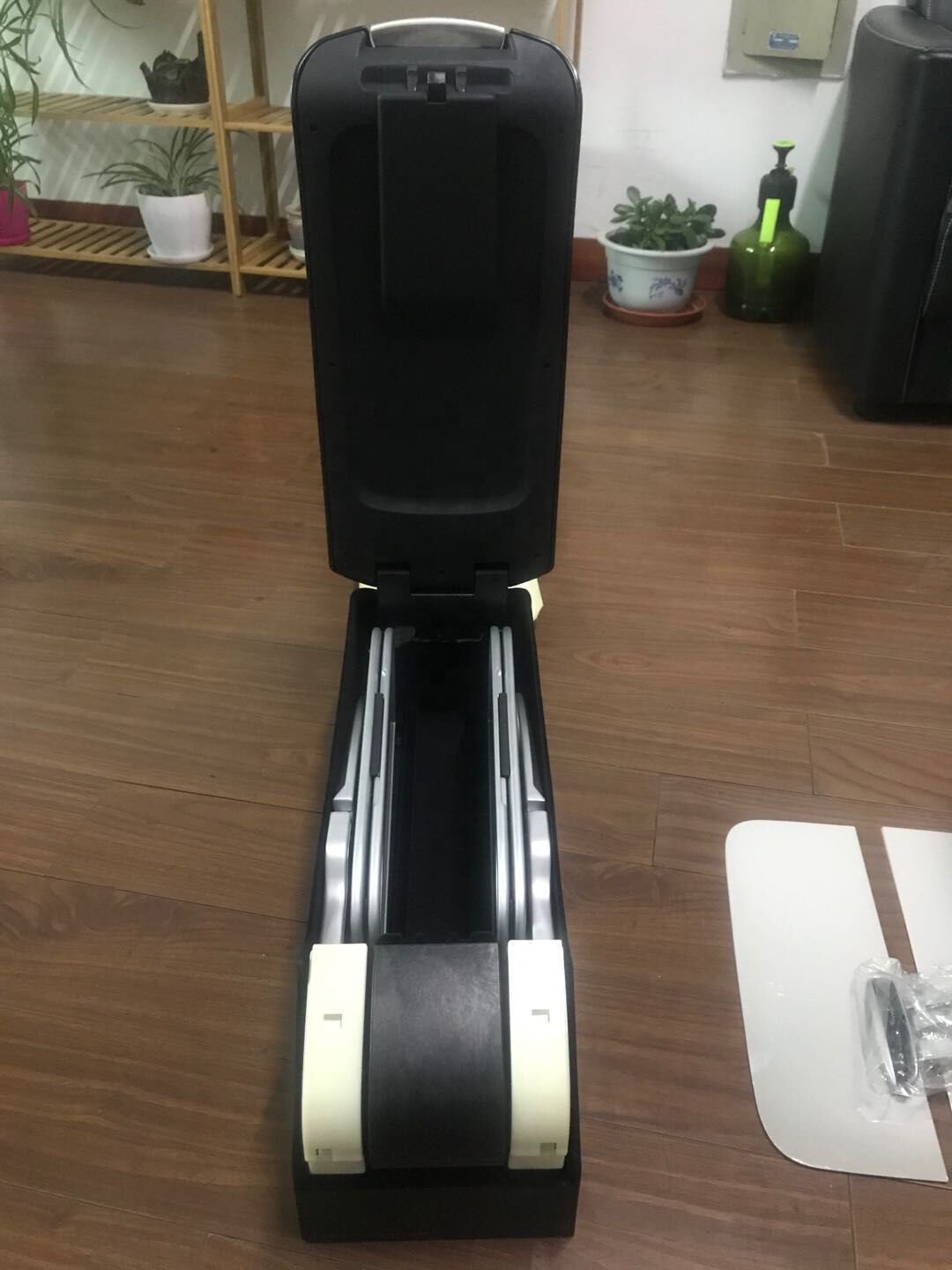 Hot-selling V-class Seat Armrest Without Refrigerator Fit for Benz Vito Sprinter Vclass GMC Toyota Hiace with Charging