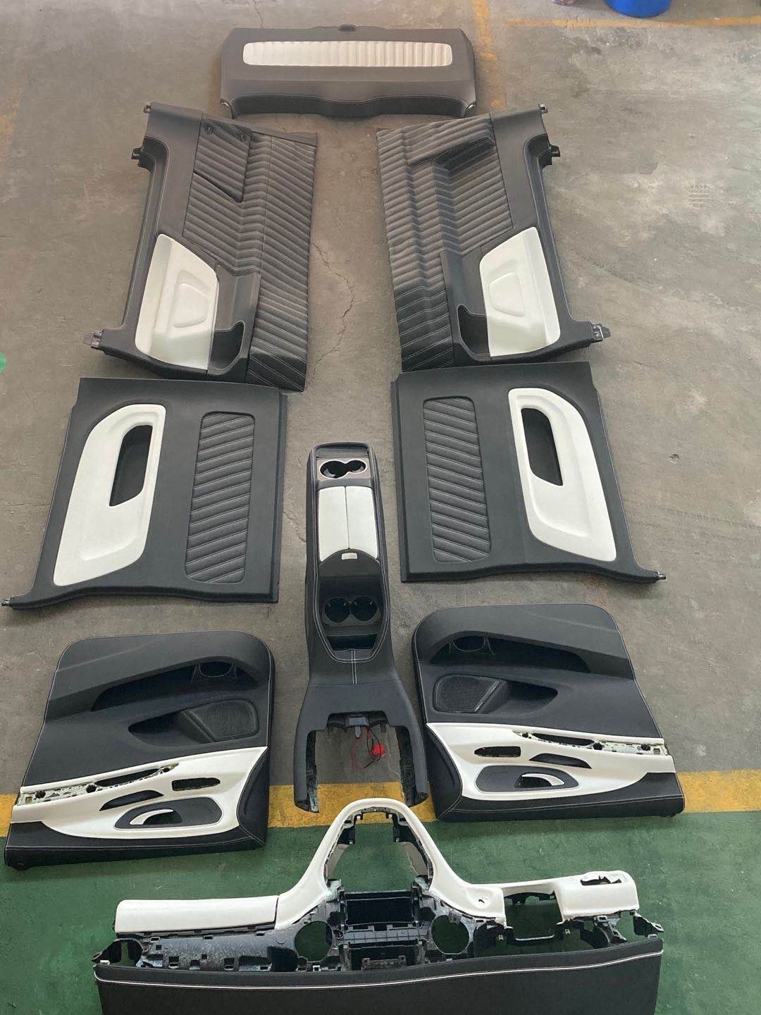 Hot-selling V-class Seat Armrest Without Refrigerator Fit for Benz Vito Sprinter Vclass GMC Toyota Hiace with Charging