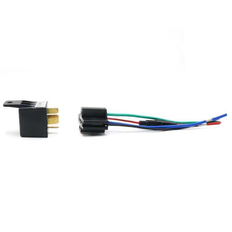Relay GPS Tracker Hidden Design Car GPS Locator Cut Off Anti-theft Car Tracker Google Map Realtime Track Free APP