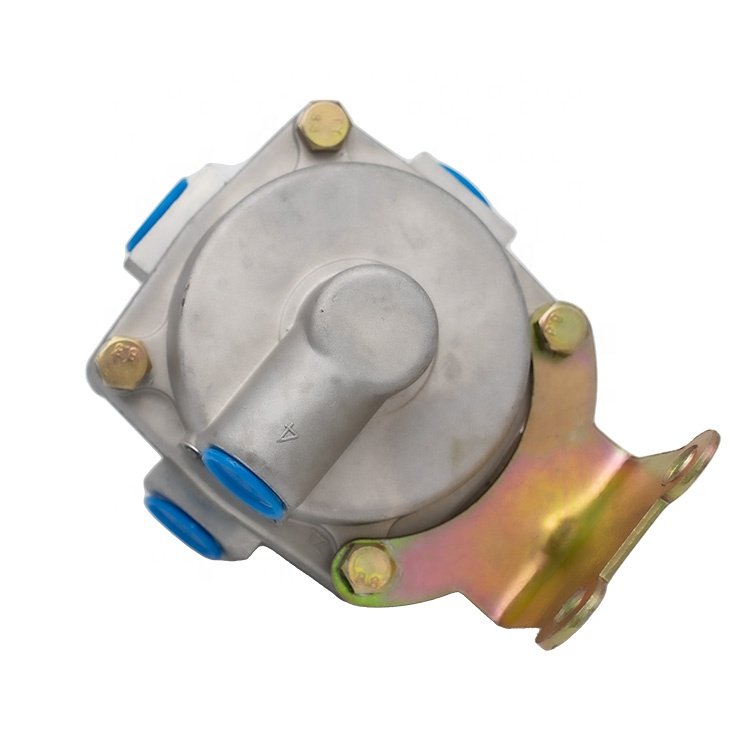 Hot Sale Brake Relay Valve 3527D2-010-A-H Use for Kinglong Bus Dongfeng Eq140 Truck Spare Parts