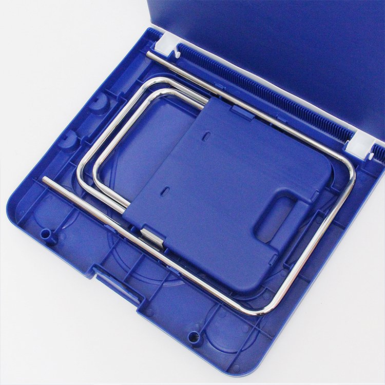 28L Multi-functional Ice Insulated Cooler Box with Handle and Wheels and Table and Chairs Multifunctional Cooler
