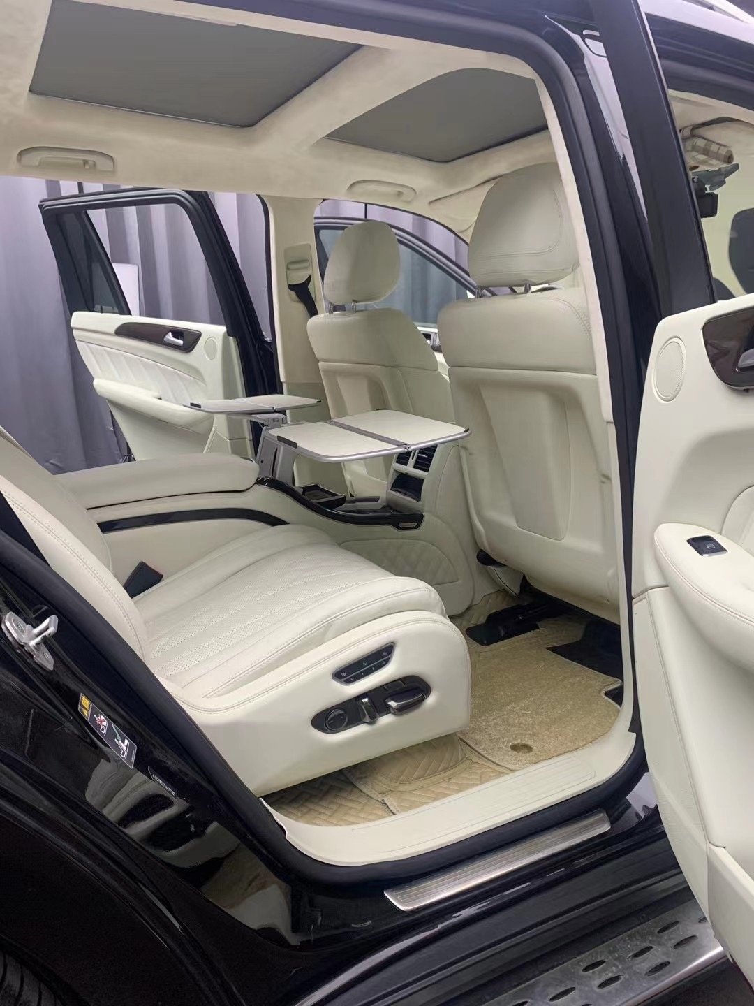 Luxury Interior Electric Rear Seat with Leg Rest Middle Armrest Box with Compressor Refrigerator for GL X164 GLS X166 X167