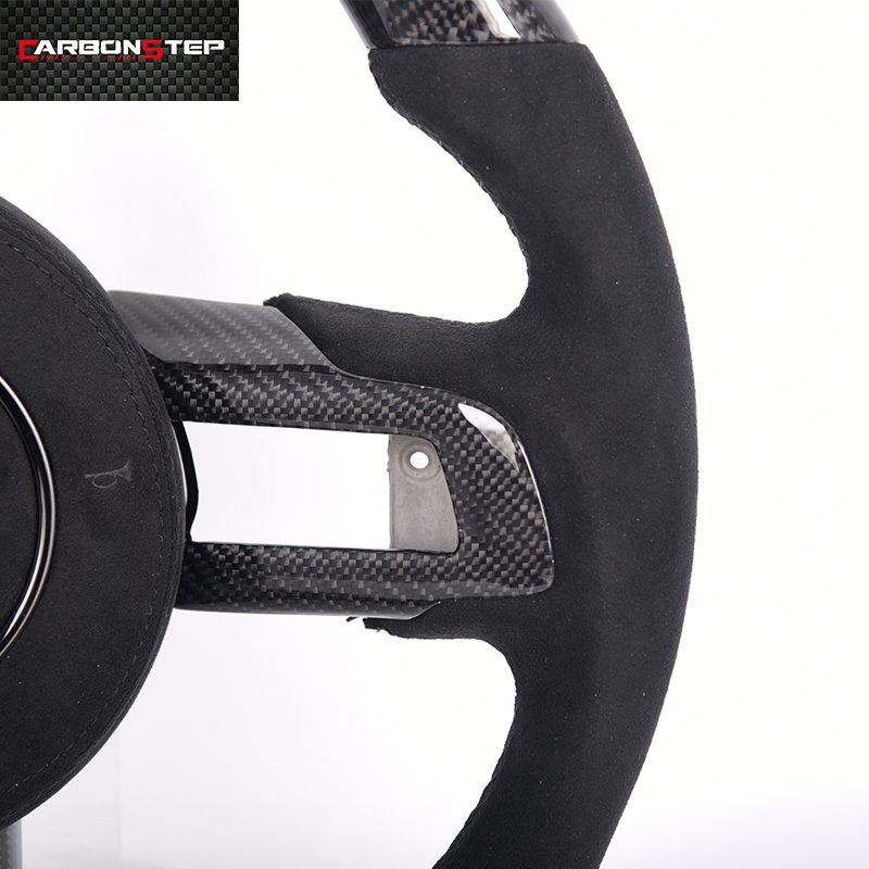 China Factory Custom Led Display Alcantar Carbon Fiber Sport Car Steering Wheel for Ford Mustang