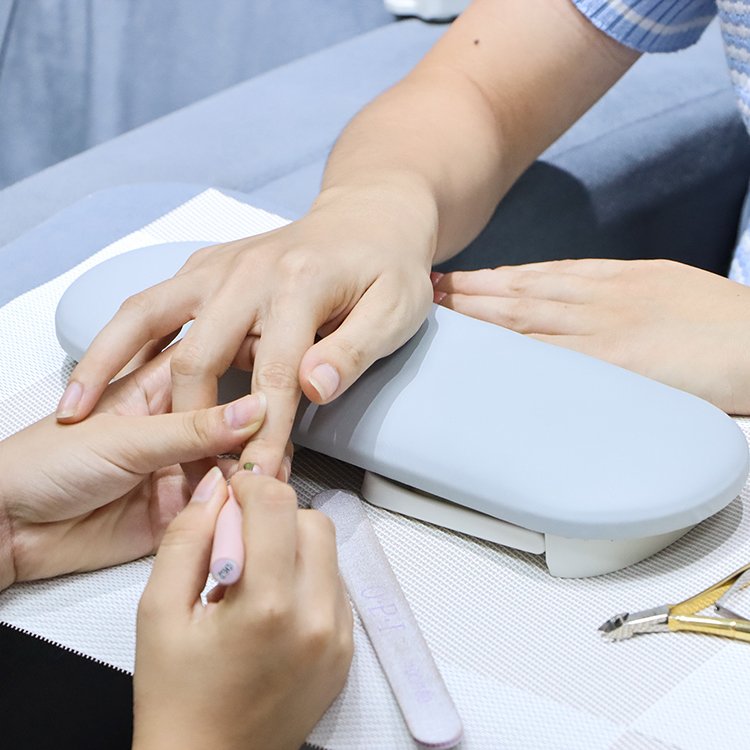 Folding Nail Hand Manicure Rest Arm Stand Pillow Cushion Holder Table Desk Armrest Sponge Support Mat Polish Tool Practice Salon