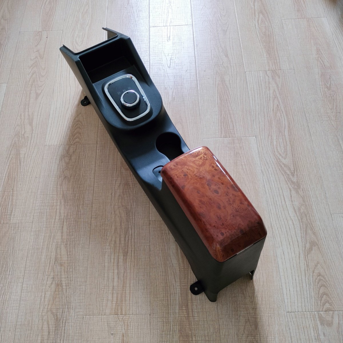 Low Price Armrest Box New Energy Car Organizer Tray Box Central Console Armrest Storage Box with Gear Controller