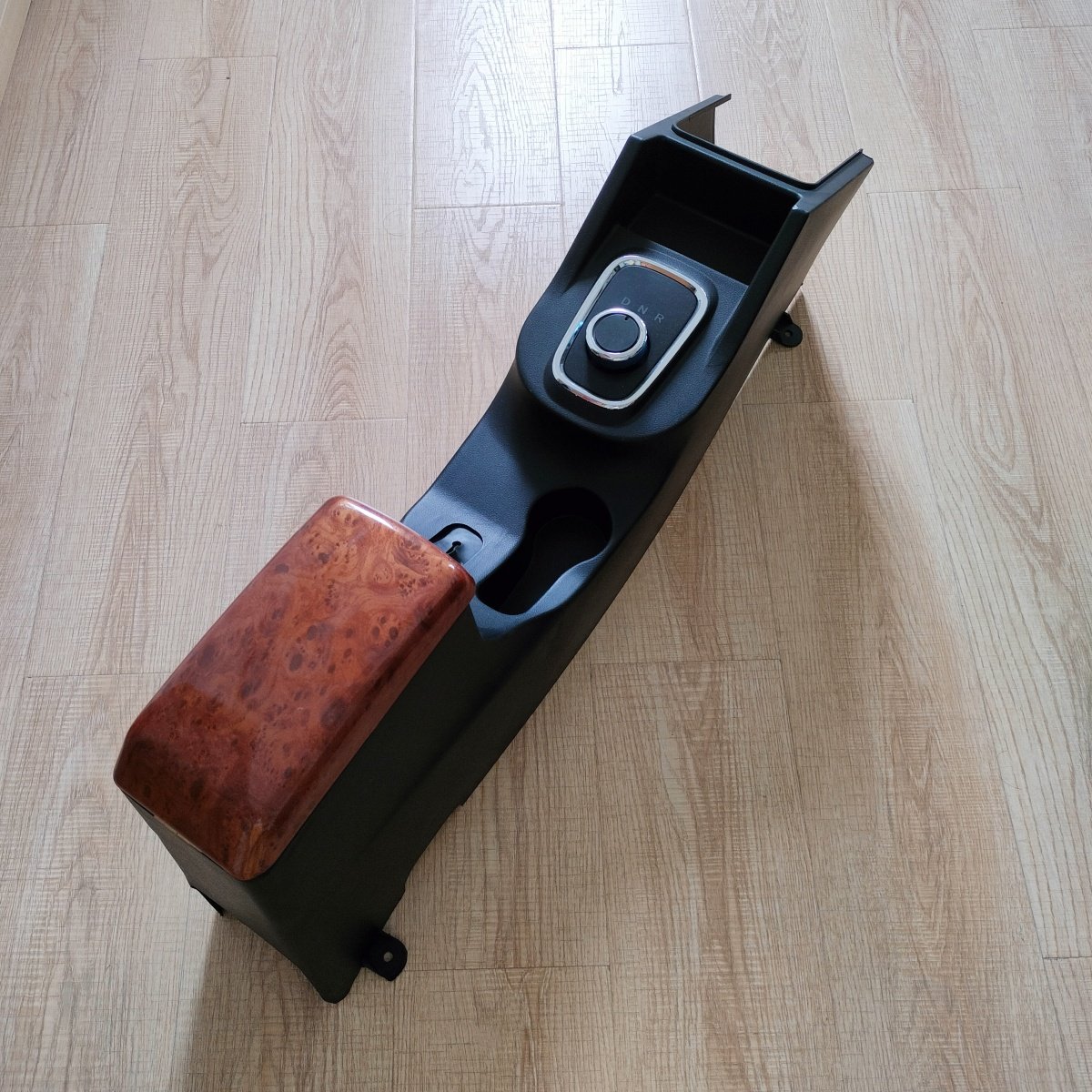 Low Price Armrest Box New Energy Car Organizer Tray Box Central Console Armrest Storage Box with Gear Controller