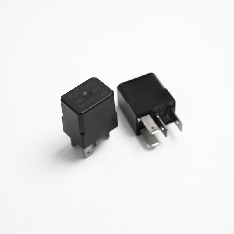 Miniature Automotive Relay PCB Plug-in Mounting Auto Relays 20A 25A 14VDC Auto Parts