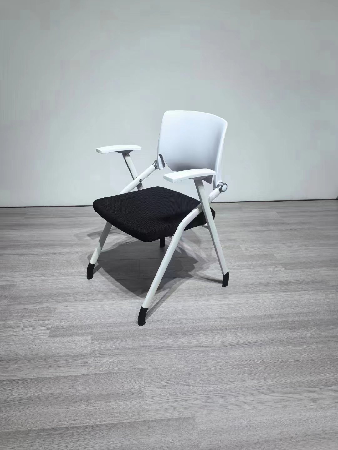 Commercial Furniture Office Staff Chair High Quality Wholesale Soft Armrest Chair for Meeting