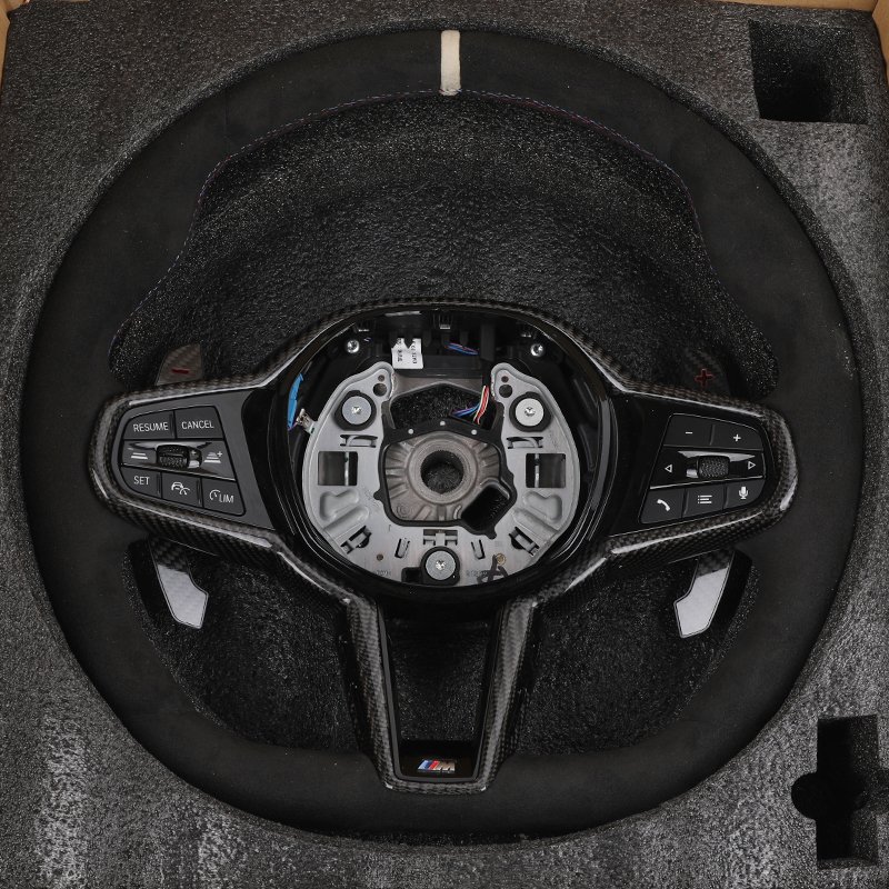 With Carbon Trim Upgrade LCI Steering Wheel for BMW G20 G30 G80 G82 G42 M4 F82 M5 F90 M3 F80 X5 F95 X6 F96 X3M F97 M8 F92 M340i