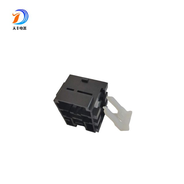 Auto Relay Socket with 5 Pins Essential Fuse Components for Vehicles