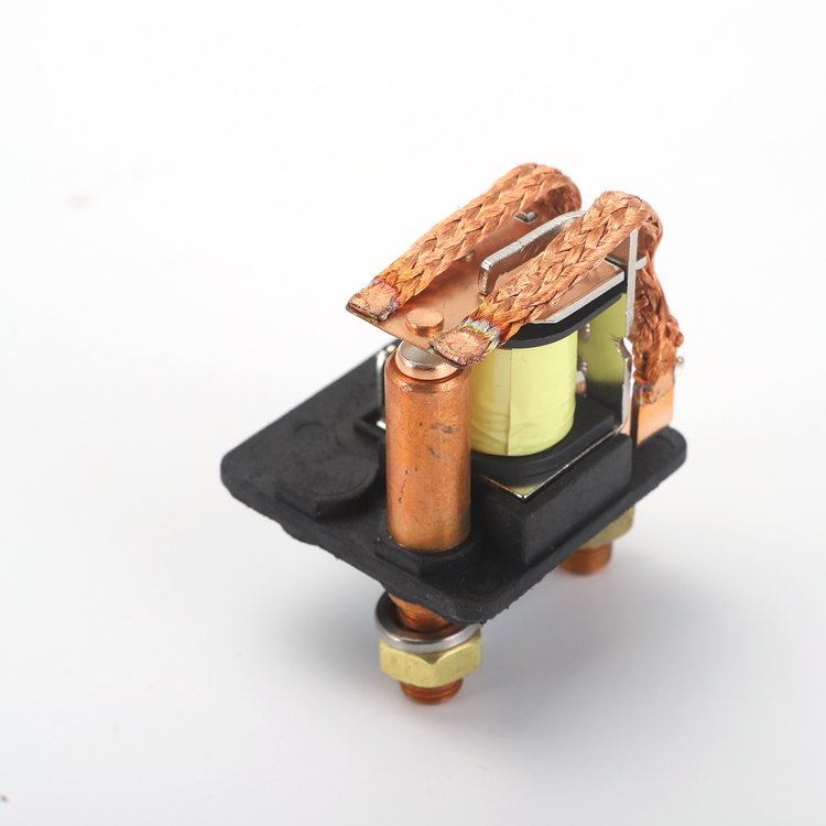 Factory Direct 24V 200A High Current Relay Truck Switches Heavy Duty Auto Relays