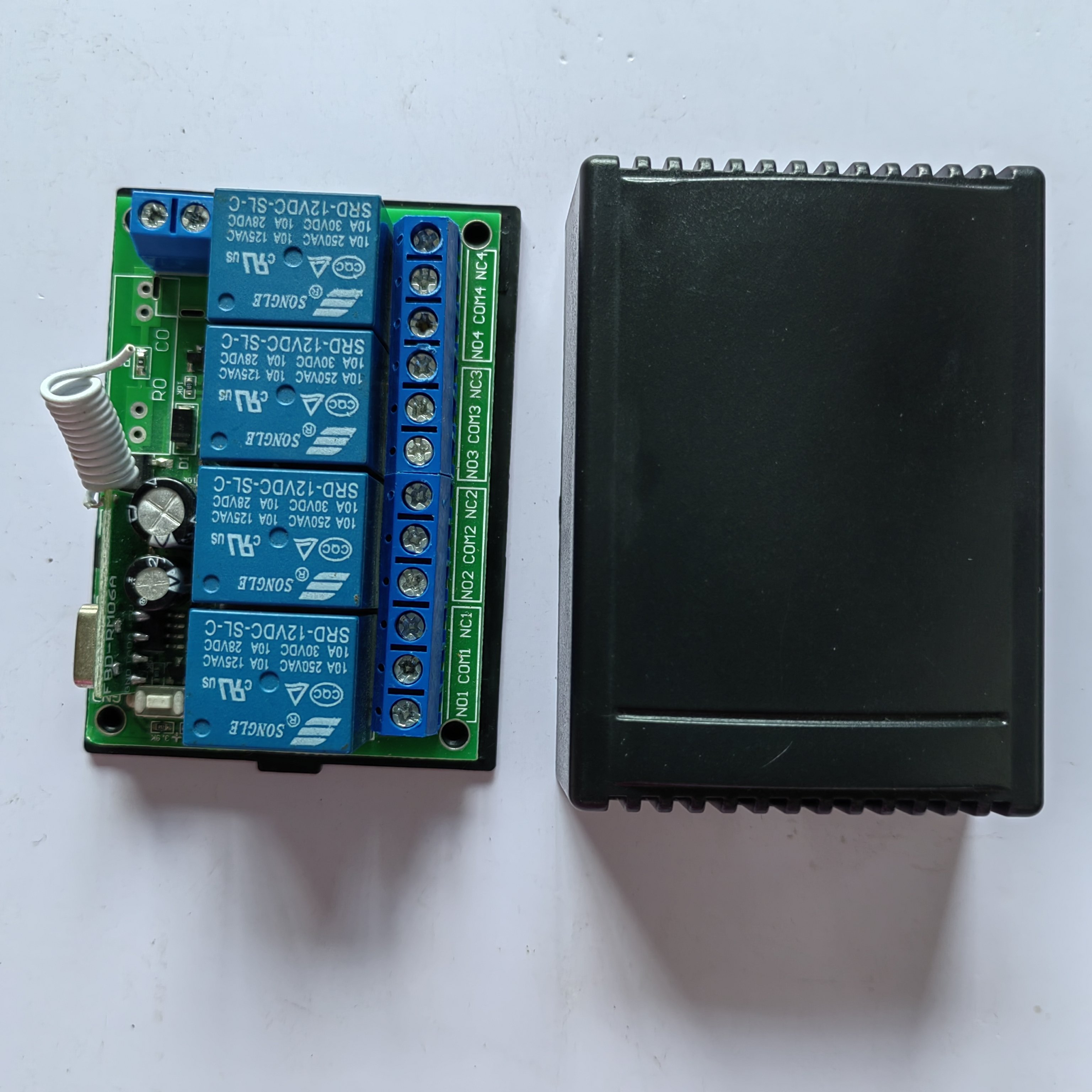 12-24V 4 Channel Universal Remote Controller Kit Rf 433 Mhz Transmitter and Receiver Includes 2 Remote Control for Gates