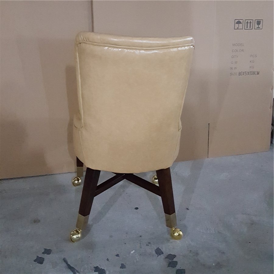 Comfortable Casino Quality Embroidery Logo VIP Baccarat Chair With Armrest Poker Slot Machine Chair With Rolls