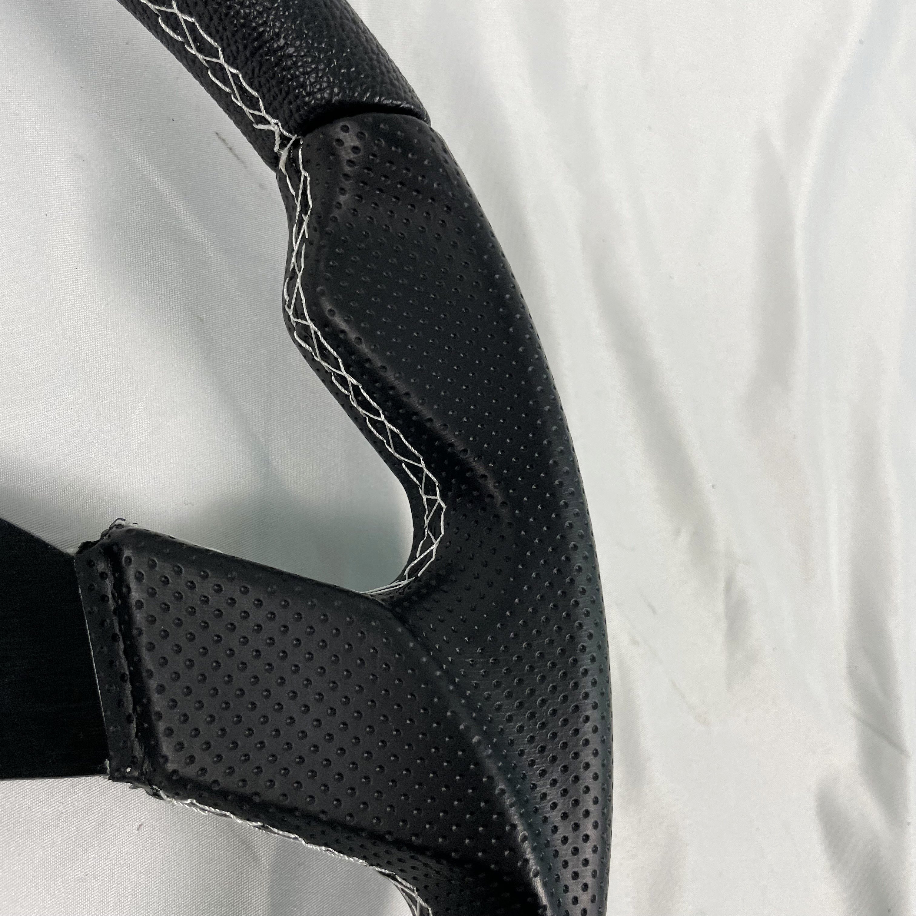 TRAPLY Racing Tuning Steering Wheel Car PVC Genuine Universal Car Steering Wheel